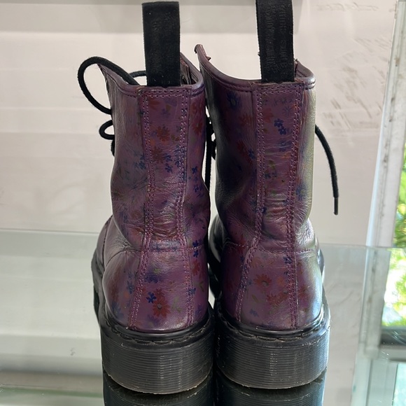Dr.Martens Deep Purple Litter Flowers Leather Lace up   Boots Size 6 - Picture 10 of 15